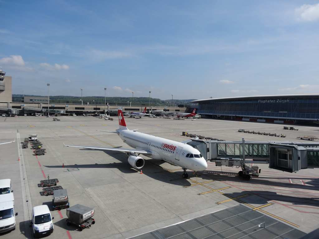 Photo of Swiss International Airlines HB-IJO, Airbus A320