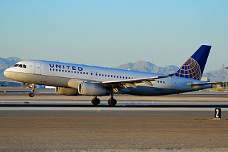 Photo of N428UA