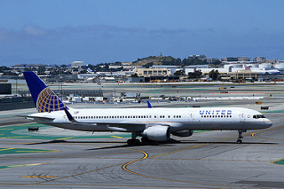 Photo of N587UA