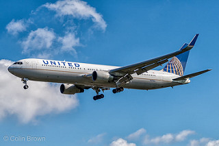 Photo of N673UA