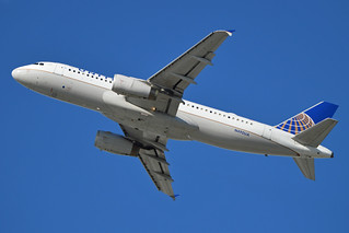 Photo of N490UA
