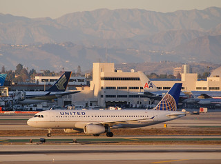 Photo of N495UA