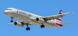 Photo of N567UW