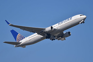 Photo of N668UA