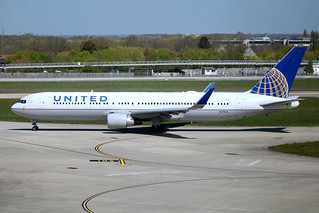 Photo of N675UA