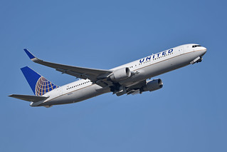Photo of N685UA